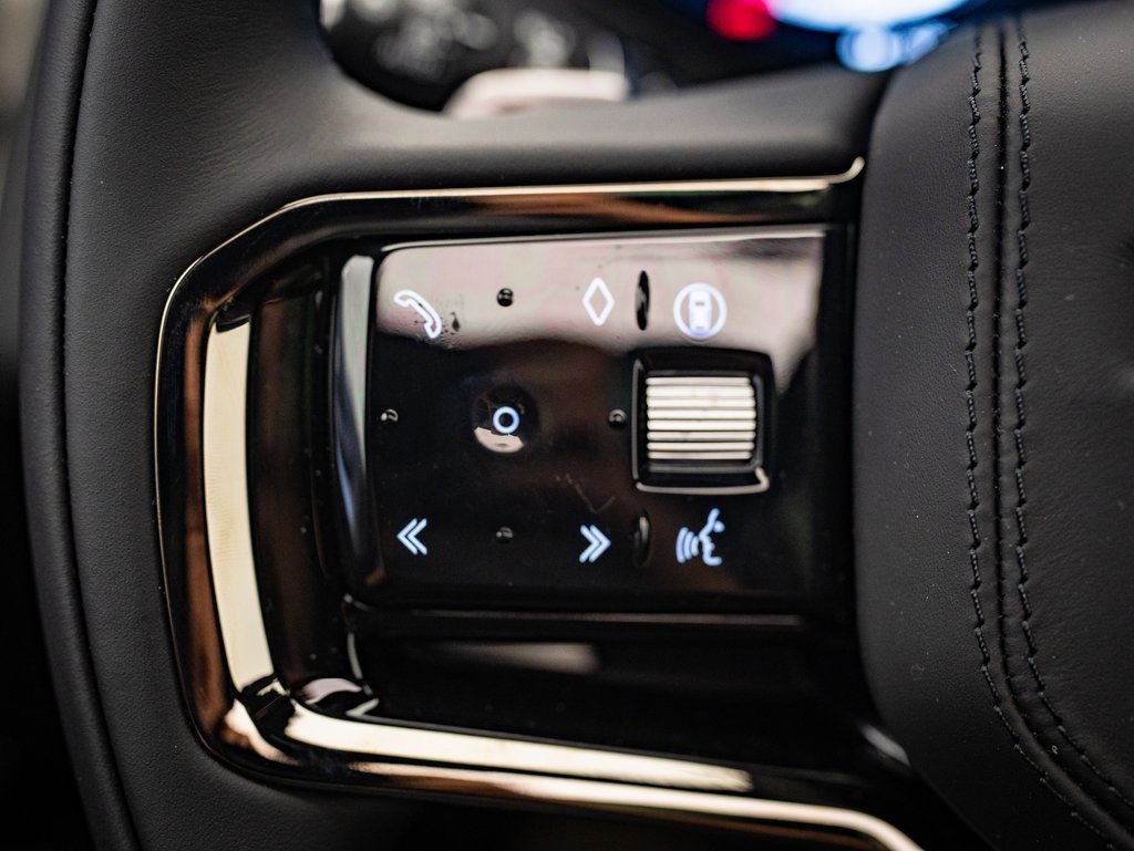 2025 Land Rover Range Rover Sport SE photo 20