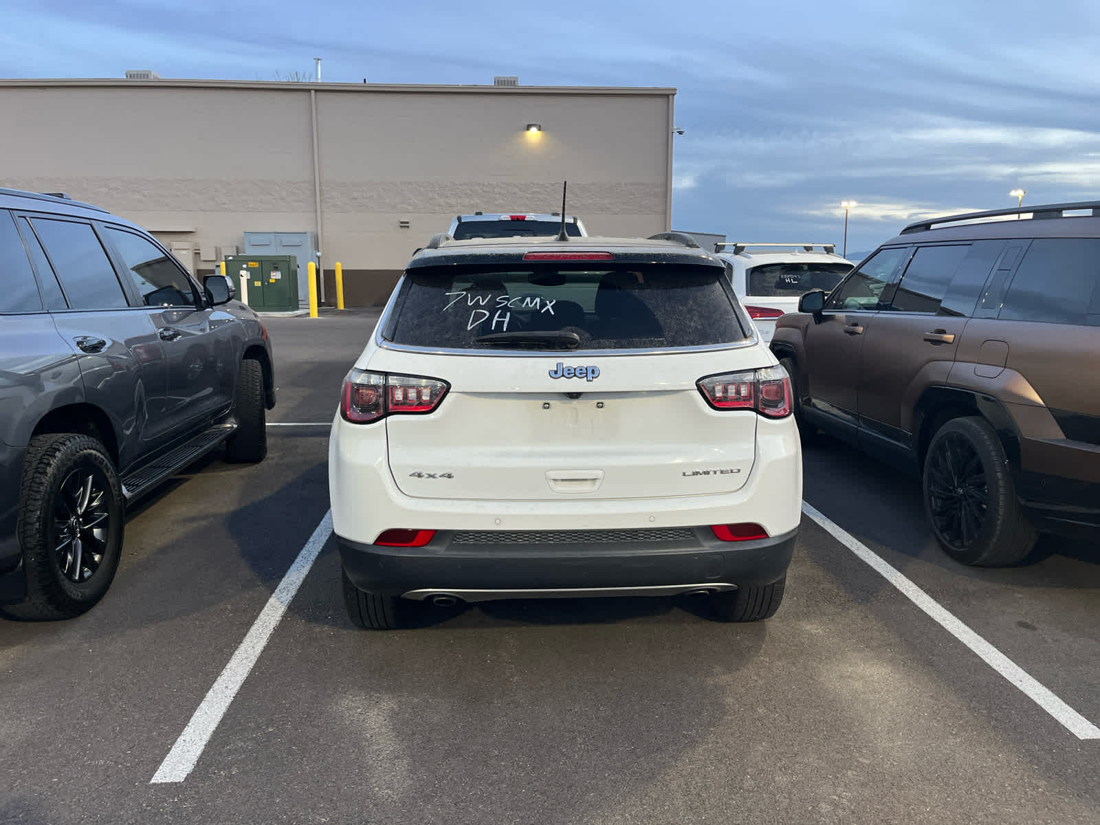 2023 Jeep Compass Limited photo 4