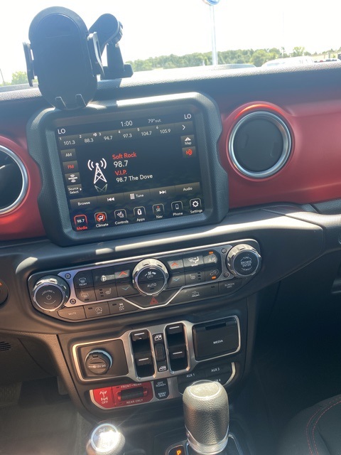 2023 Jeep Wrangler Rubicon photo 17