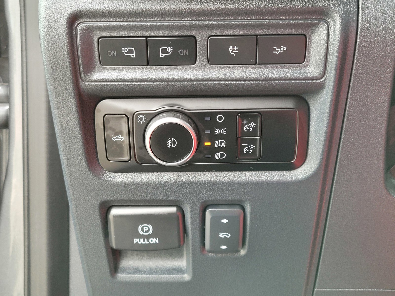 2023 Ford F-150 XLT photo 25