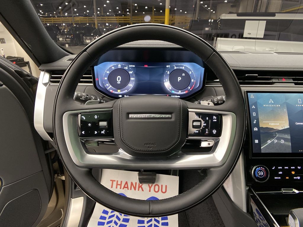2023 Land Rover Range Rover SE photo 22