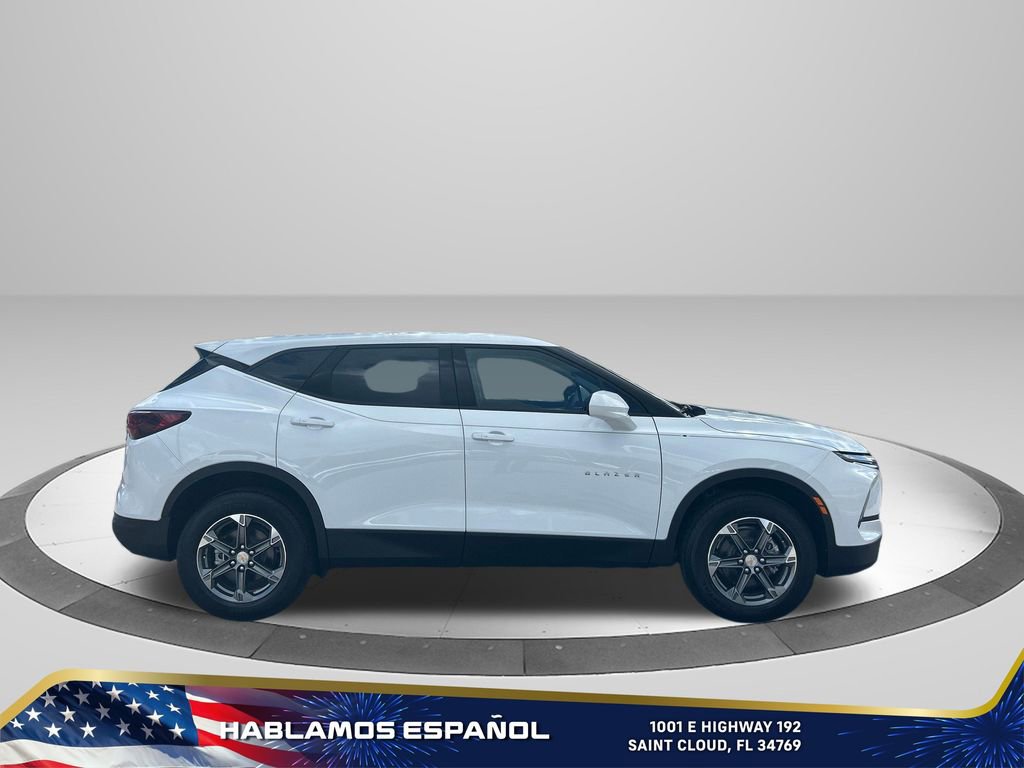 2025 Chevrolet Blazer 2LT photo 8