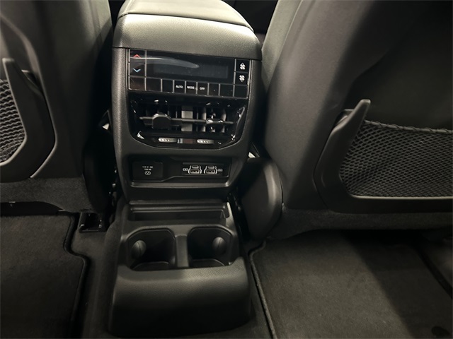2025 Jeep Grand Cherokee Altitude X photo 17
