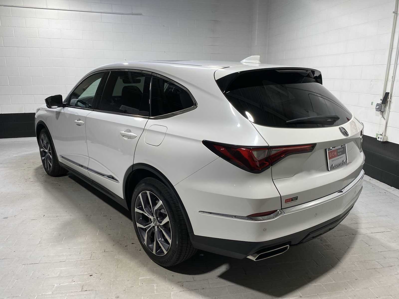 2023 Acura MDX Technology SH-AWD photo 4