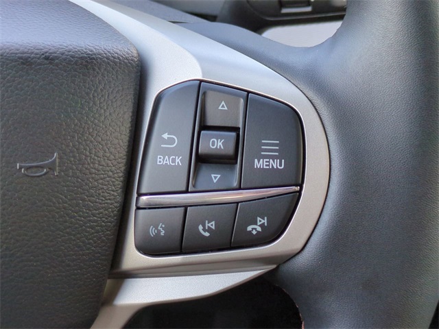 2025 Ford Explorer photo 21
