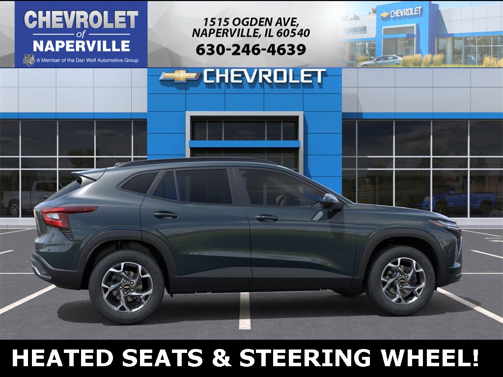 2026 Chevrolet Trax LT photo 2