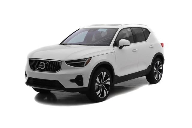 2025 Volvo XC40 Plus's photo