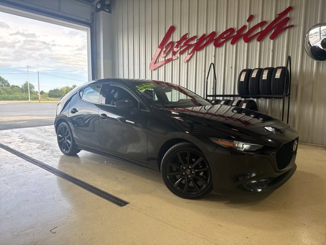 Used 2023 Mazda Mazda3 Premium with VIN JM1BPBMM0P1604262 for sale in Kansas City
