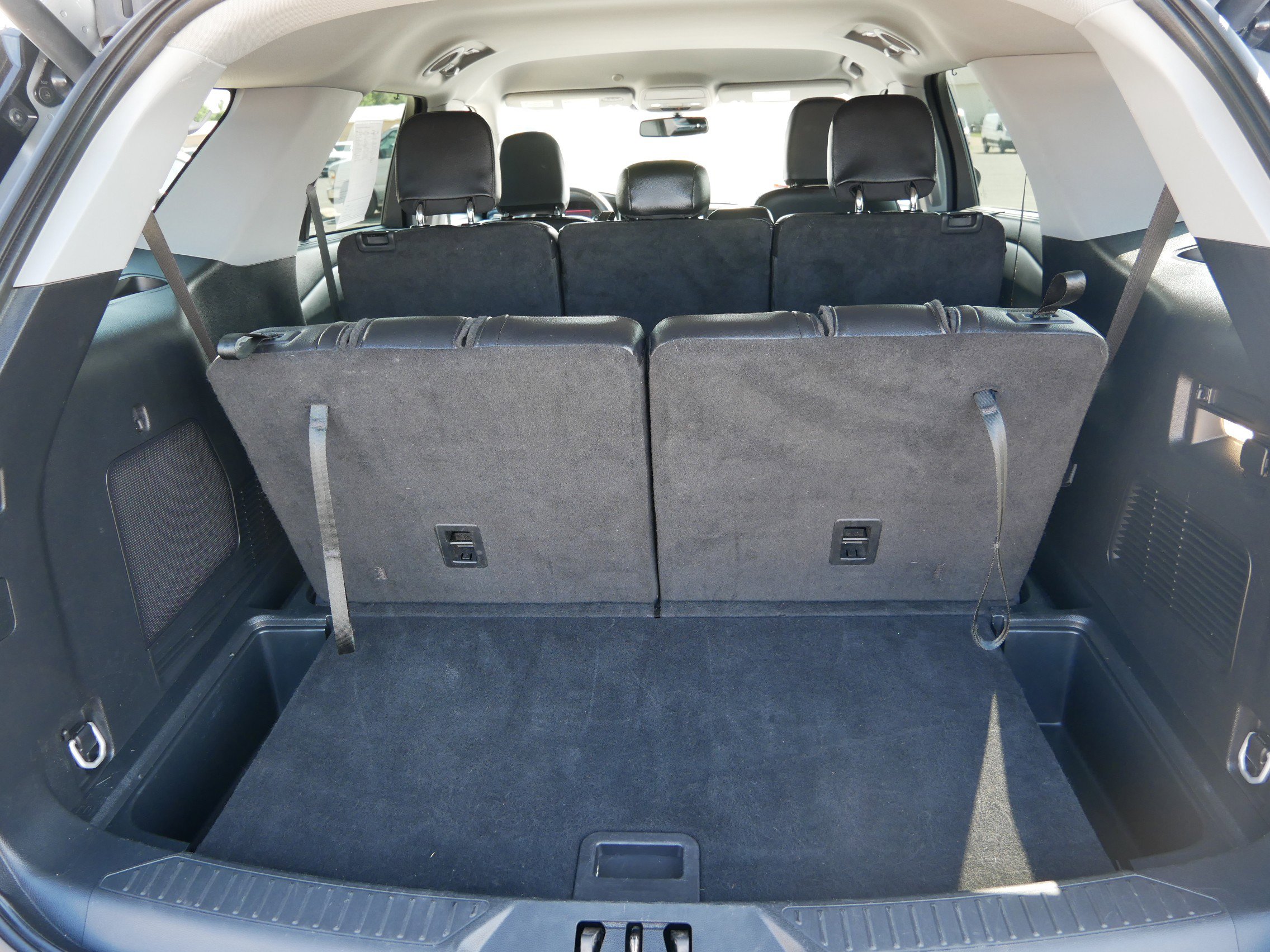 2023 Ford Explorer Limited photo 10