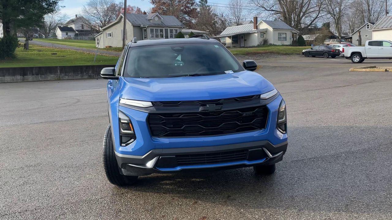 2025 Chevrolet Equinox RS photo 2