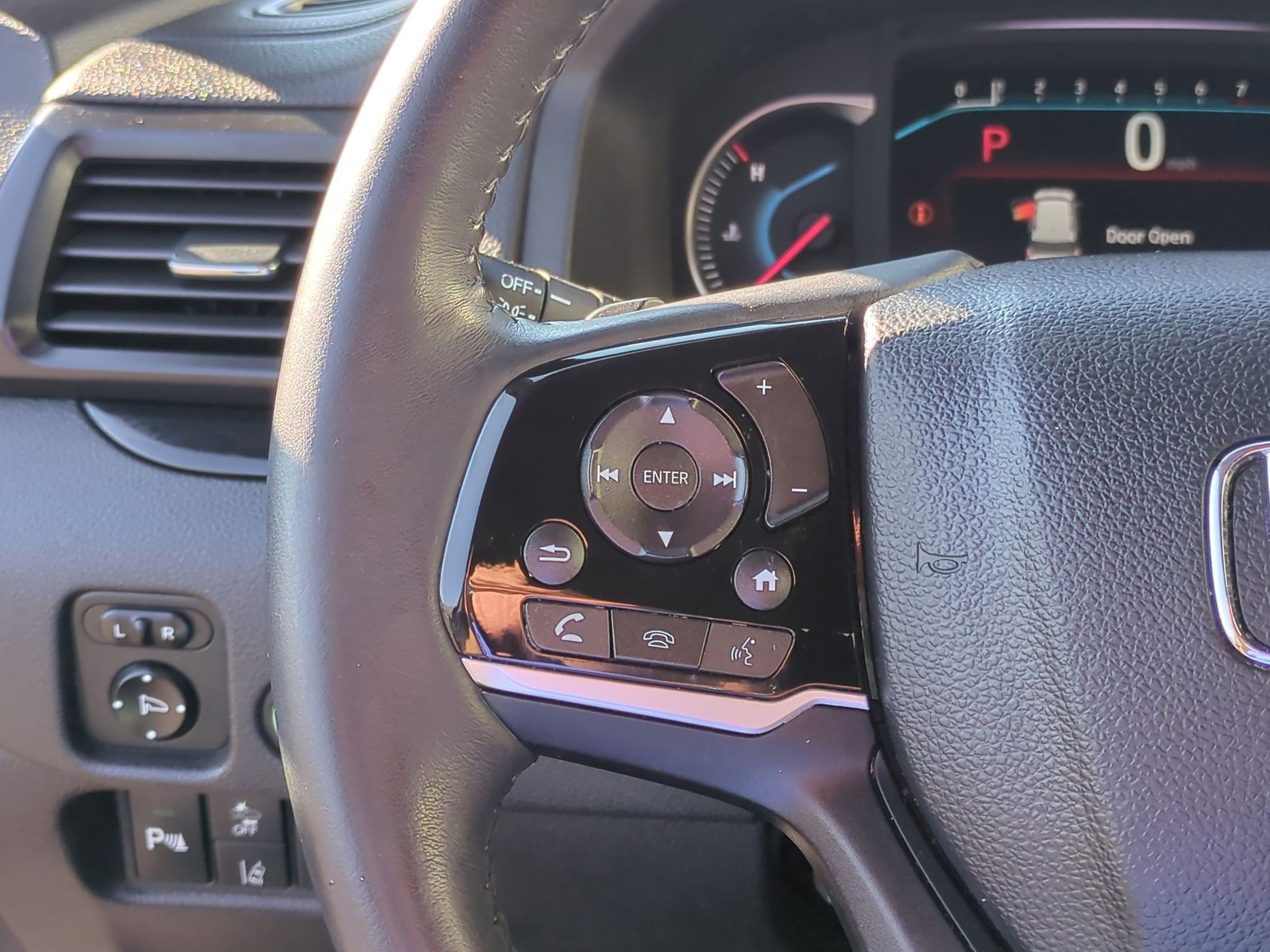 2019 Honda Pilot Touring photo 14