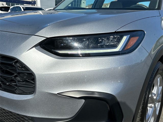 2025 Honda HR-V LX photo 4