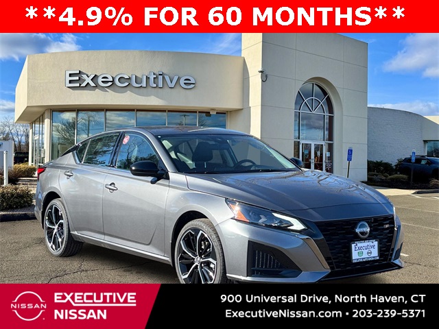 2025 Nissan Altima SR's photo