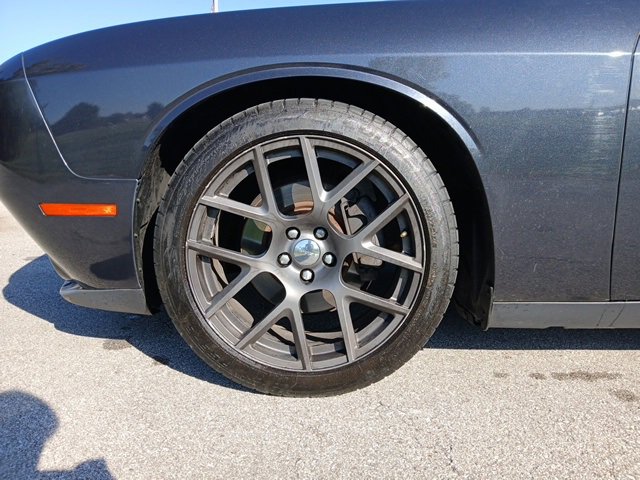 2016 Dodge Challenger R/T Plus Shaker photo 11