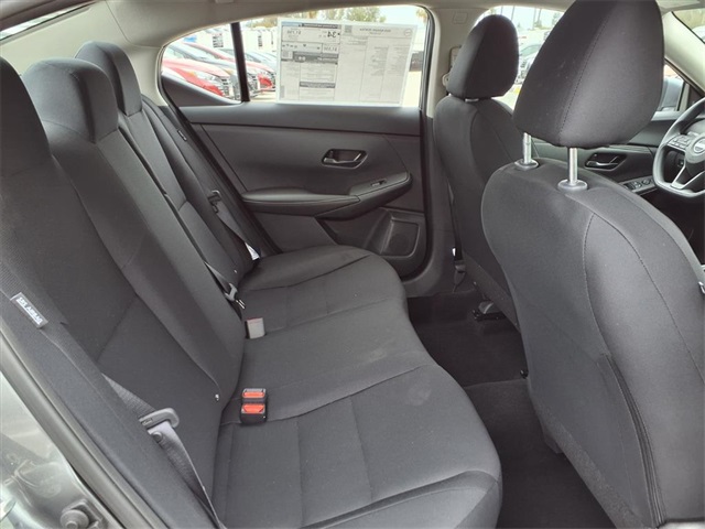 2025 Nissan Sentra S photo 7