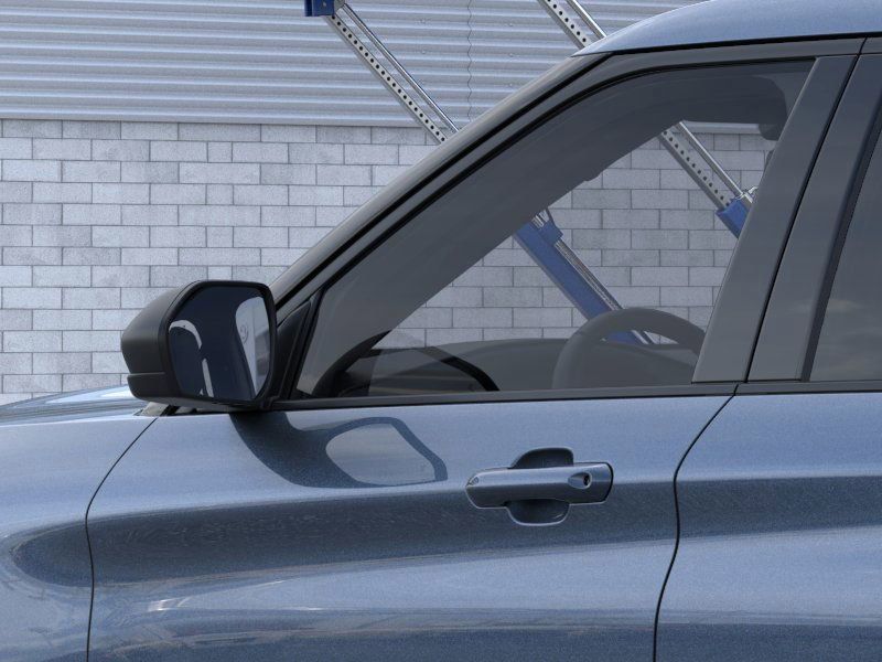 2025 Ford Explorer photo 2