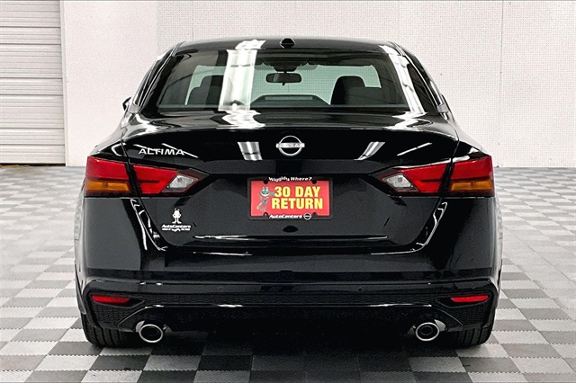 2025 Nissan Altima 2.5 SV Special Edition photo 4