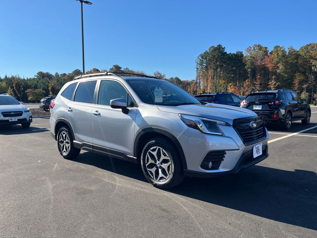 2022 Subaru Forester Premium's photo