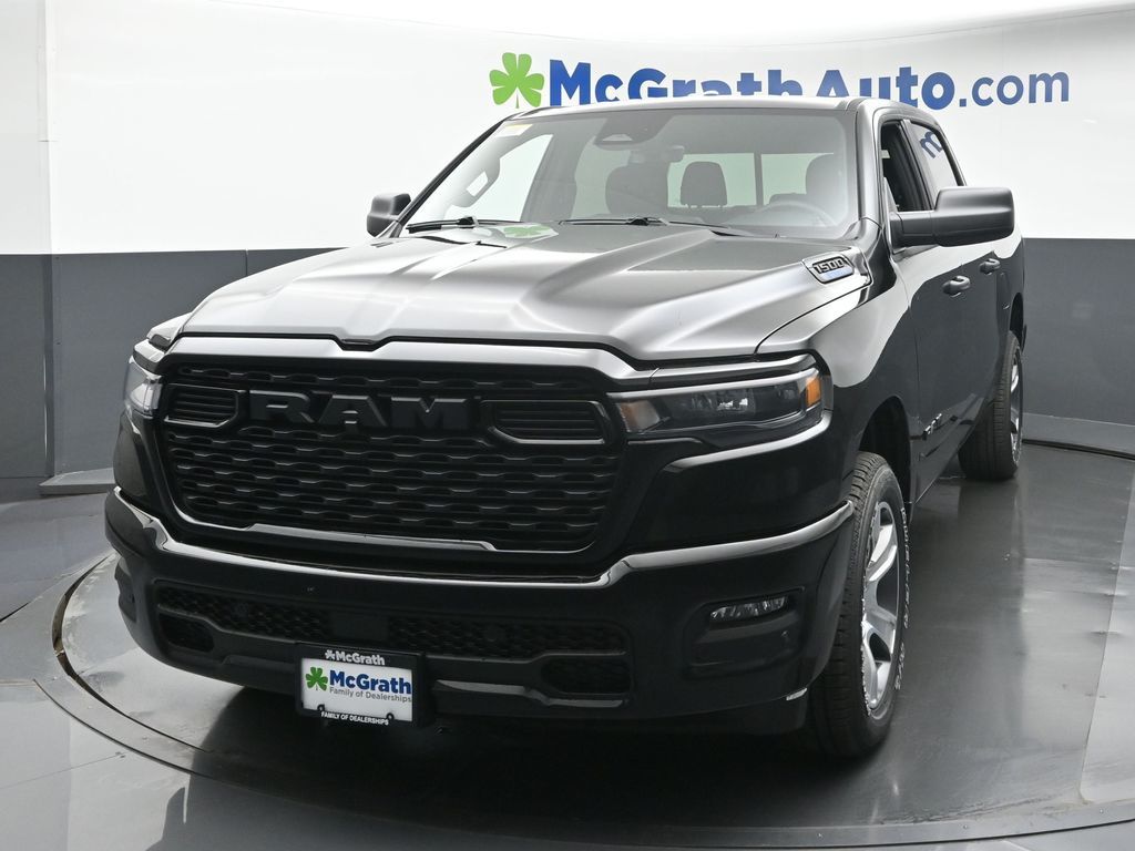2025 Ram 1500 Tradesman photo 3