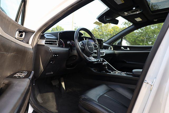 2023 Kia K5 GT-Line photo 10