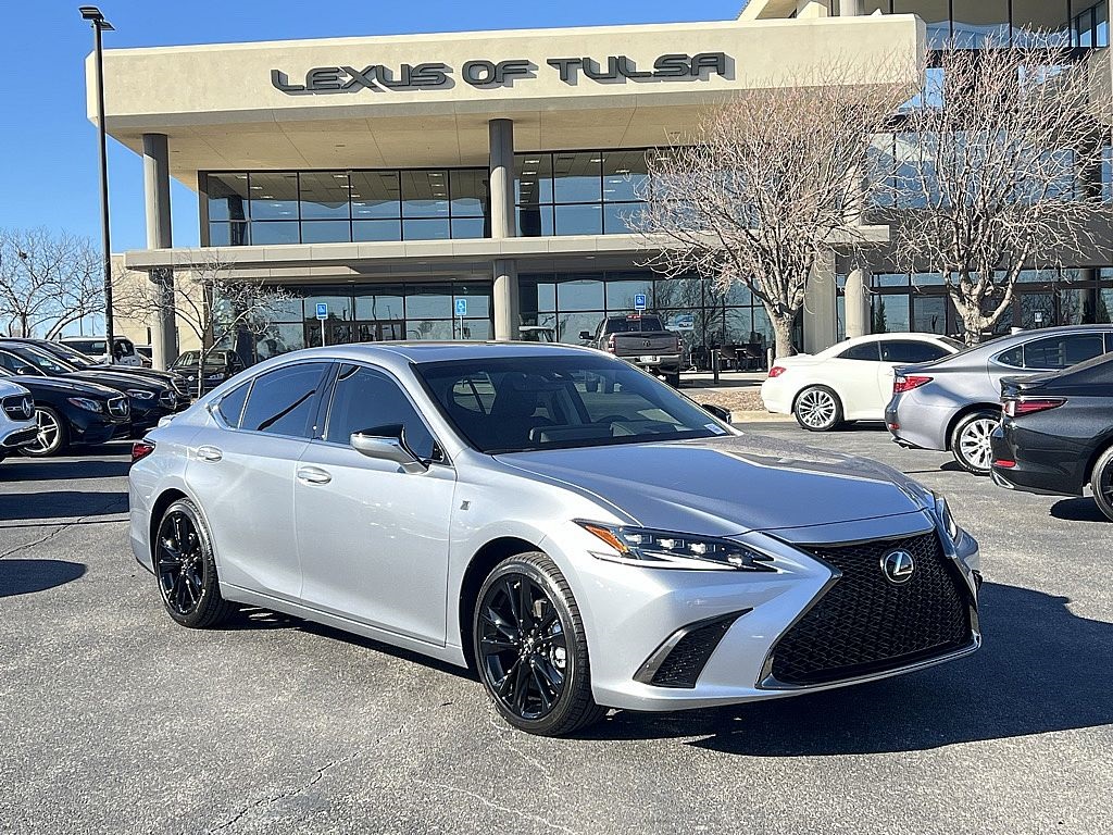 2025 Lexus ES 350's photo