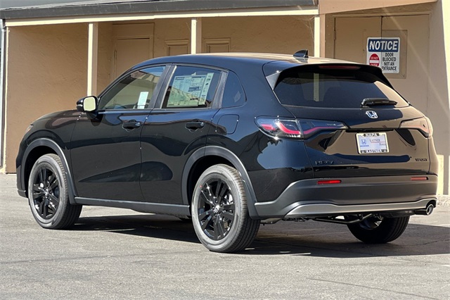 2026 Honda HR-V Sport photo 4
