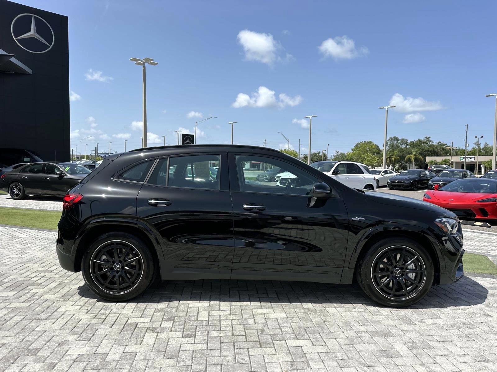 2025 Mercedes Benz GLA 35 AMG 4MATIC photo 3