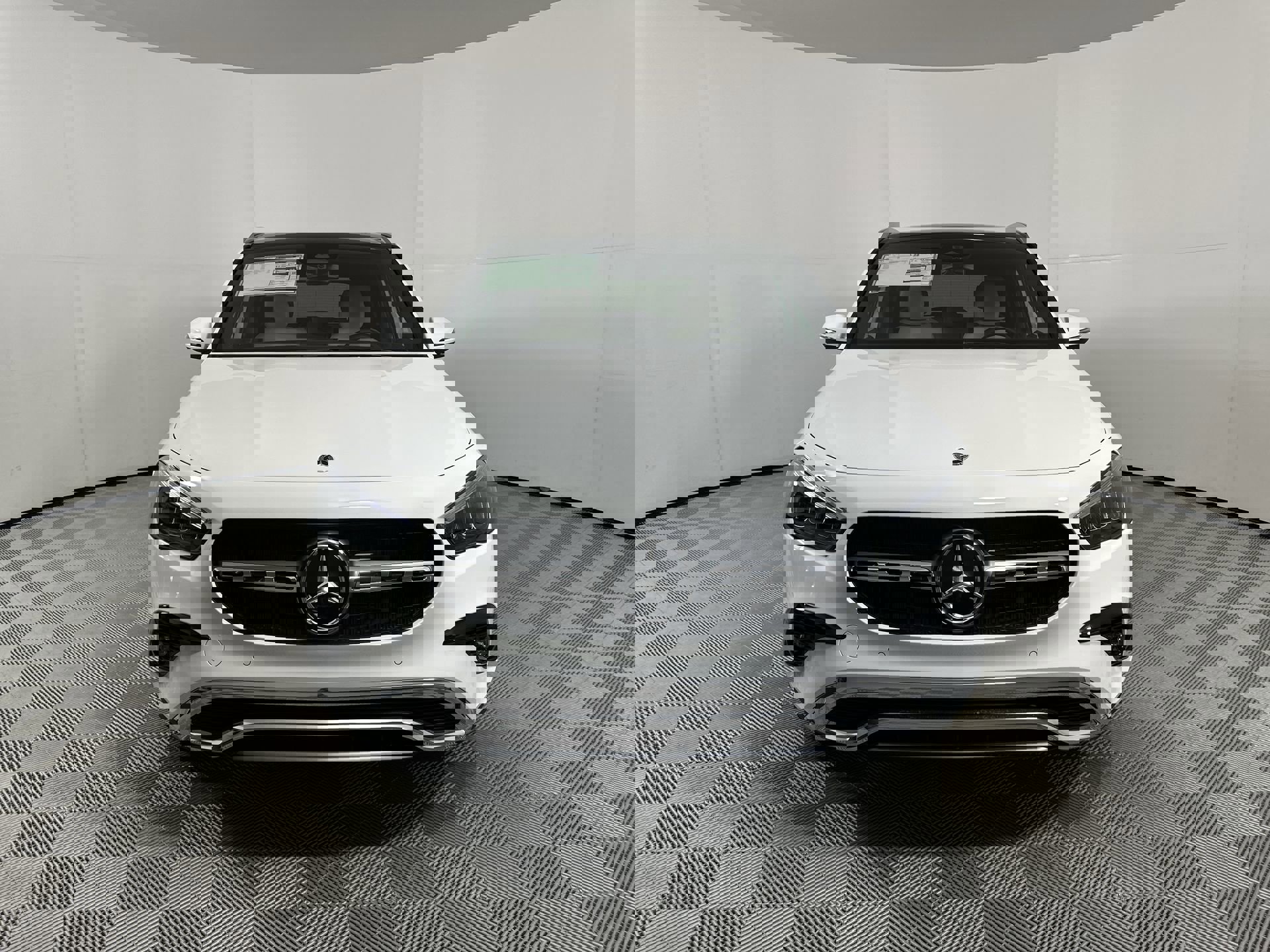 2025 Mercedes Benz GLA 250 4MATIC photo 3