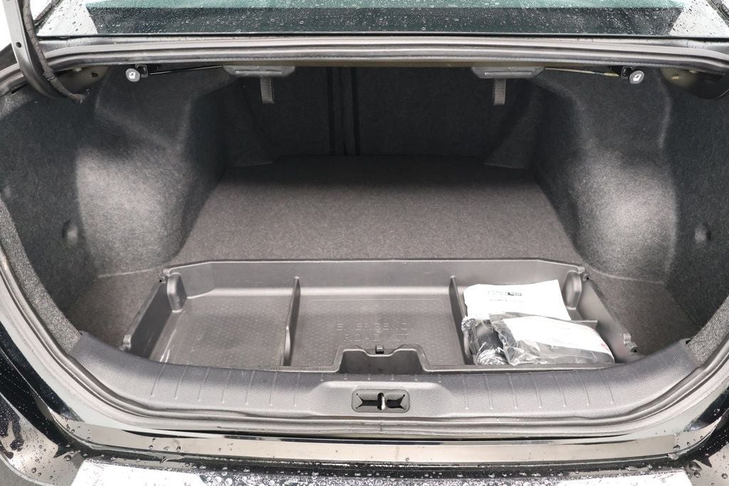 2022 Nissan Altima SV photo 19