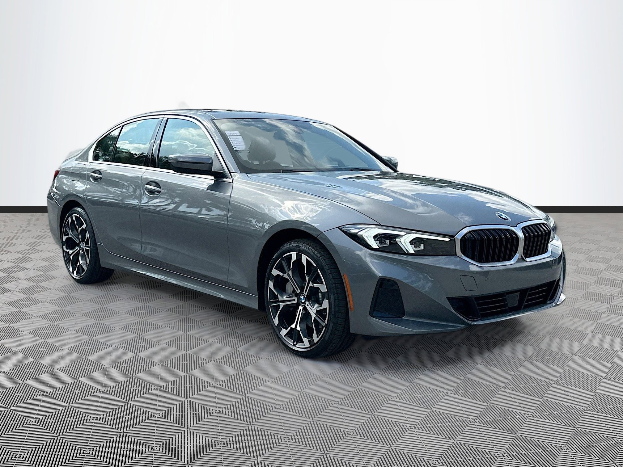 2026 BMW 3 Series 330i's photo