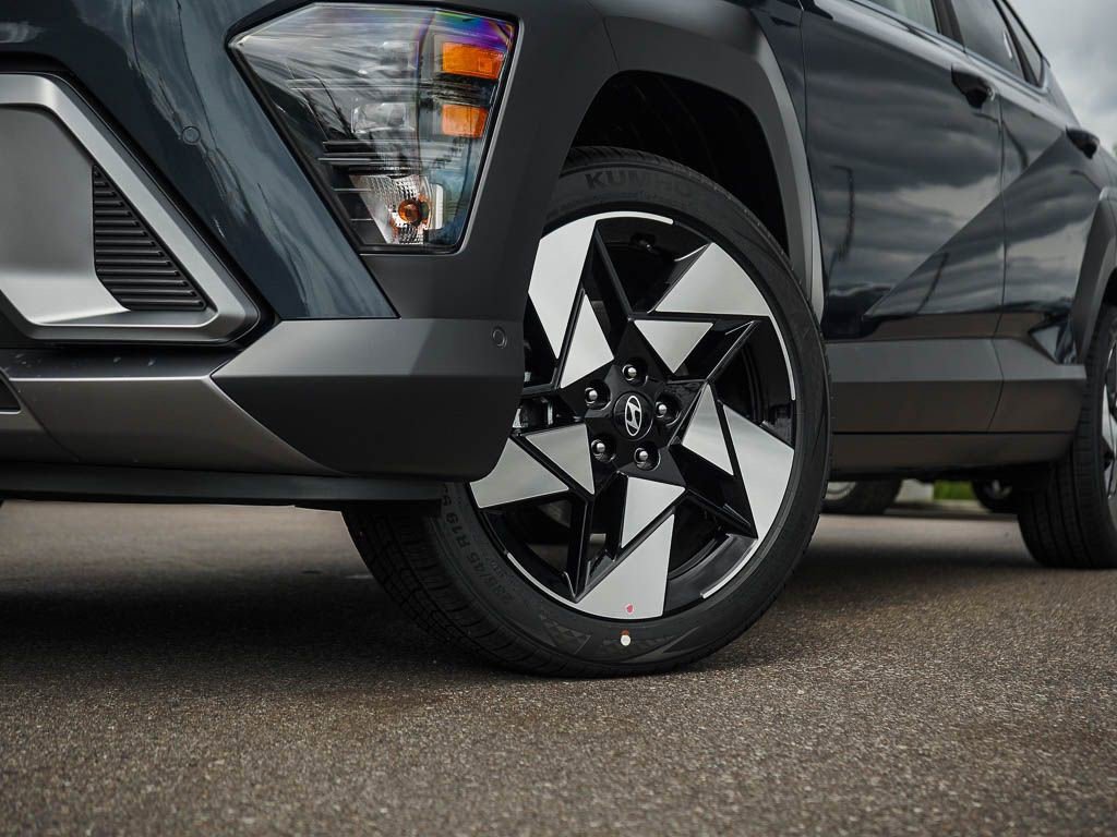 2026 Hyundai Kona Limited photo 3