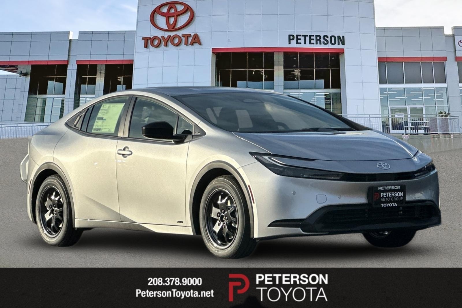 2026 Toyota Prius LE's photo