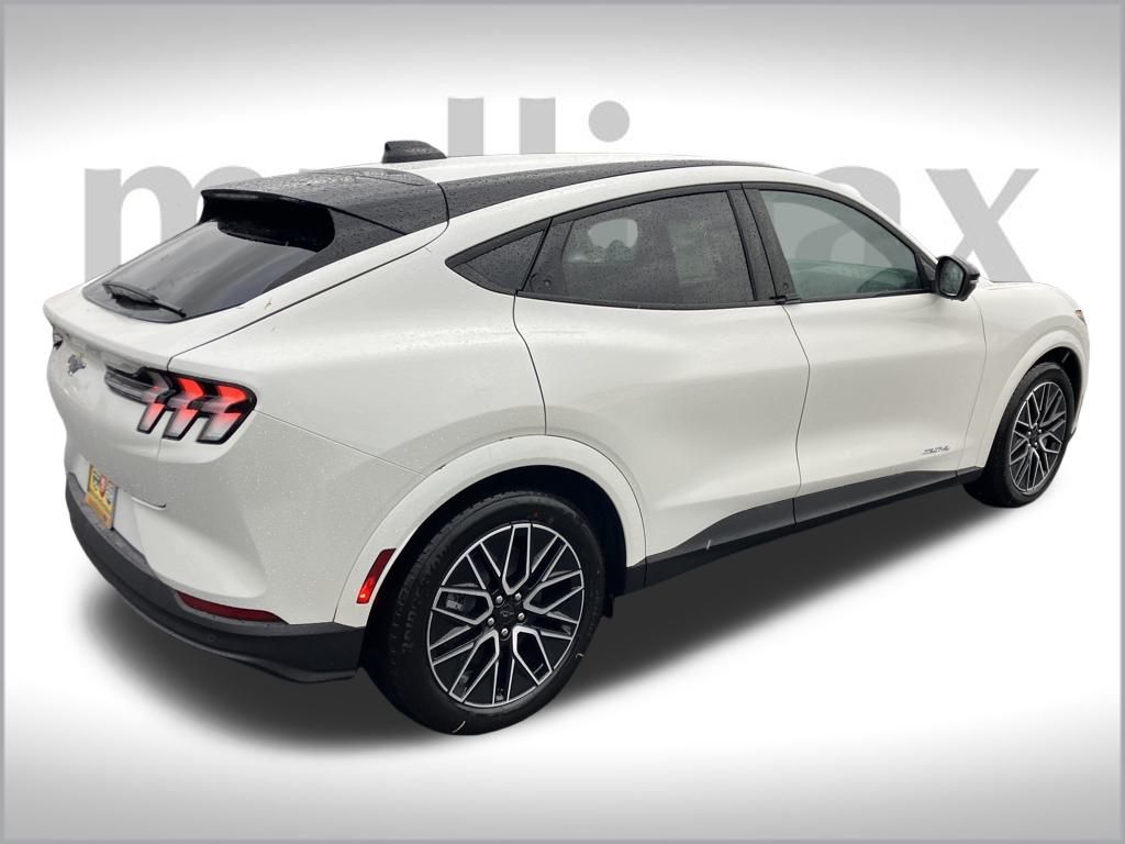 2025 Ford Mustang Mach-E Premium photo 2