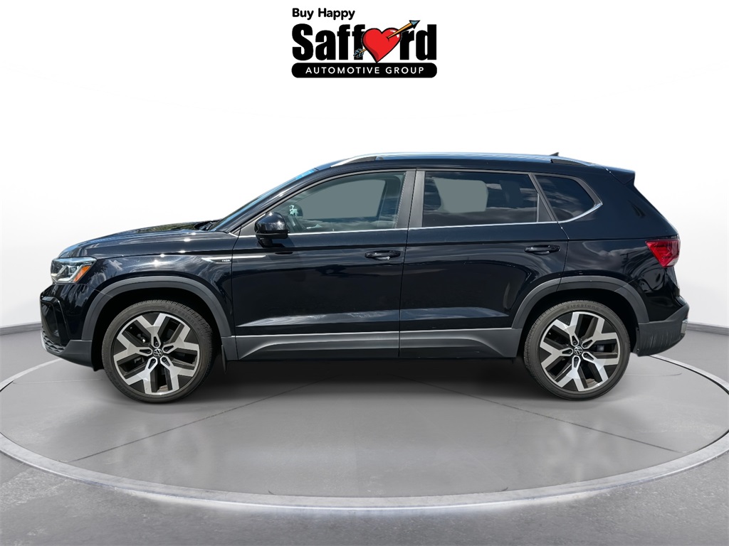 2022 Volkswagen Taos SEL photo 5