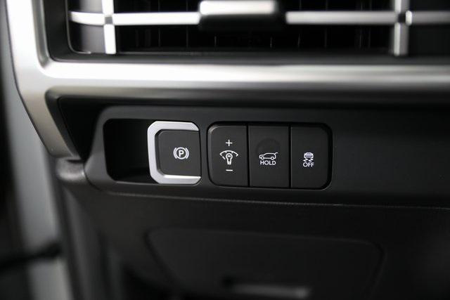 2026 Hyundai Santa Fe SE photo 9