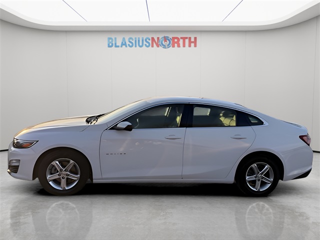 Used 2022 White Chevrolet LT image 1