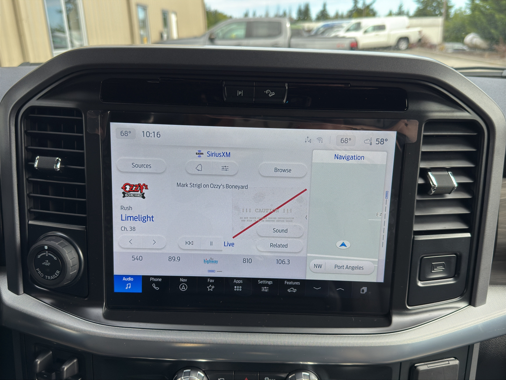 2025 Ford F-150 Lariat photo 15