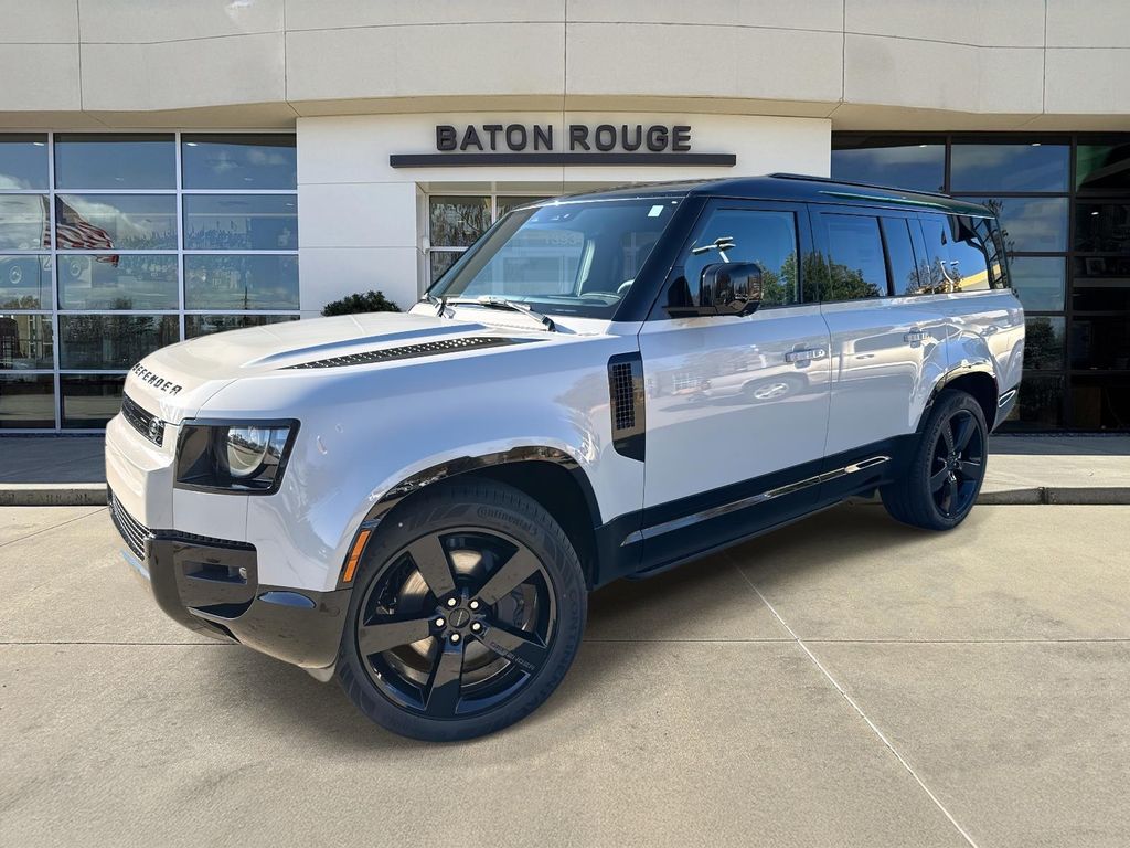 2026 Land Rover Defender X-Dynamic SE's photo