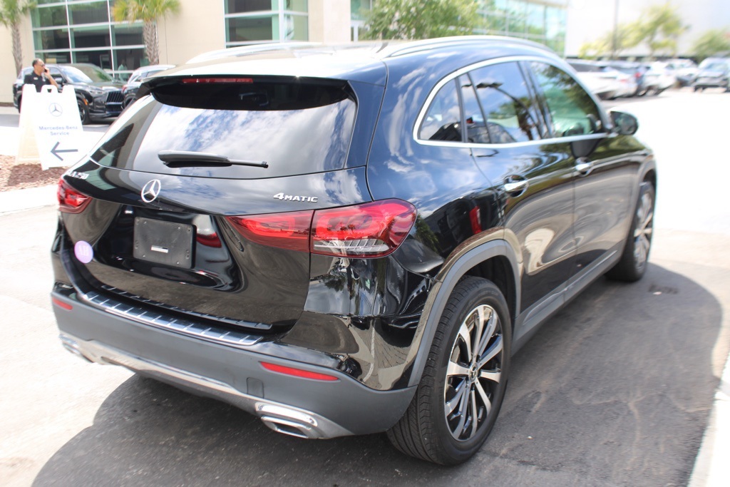 2021 Mercedes Benz GLA 250 4MATIC photo 3
