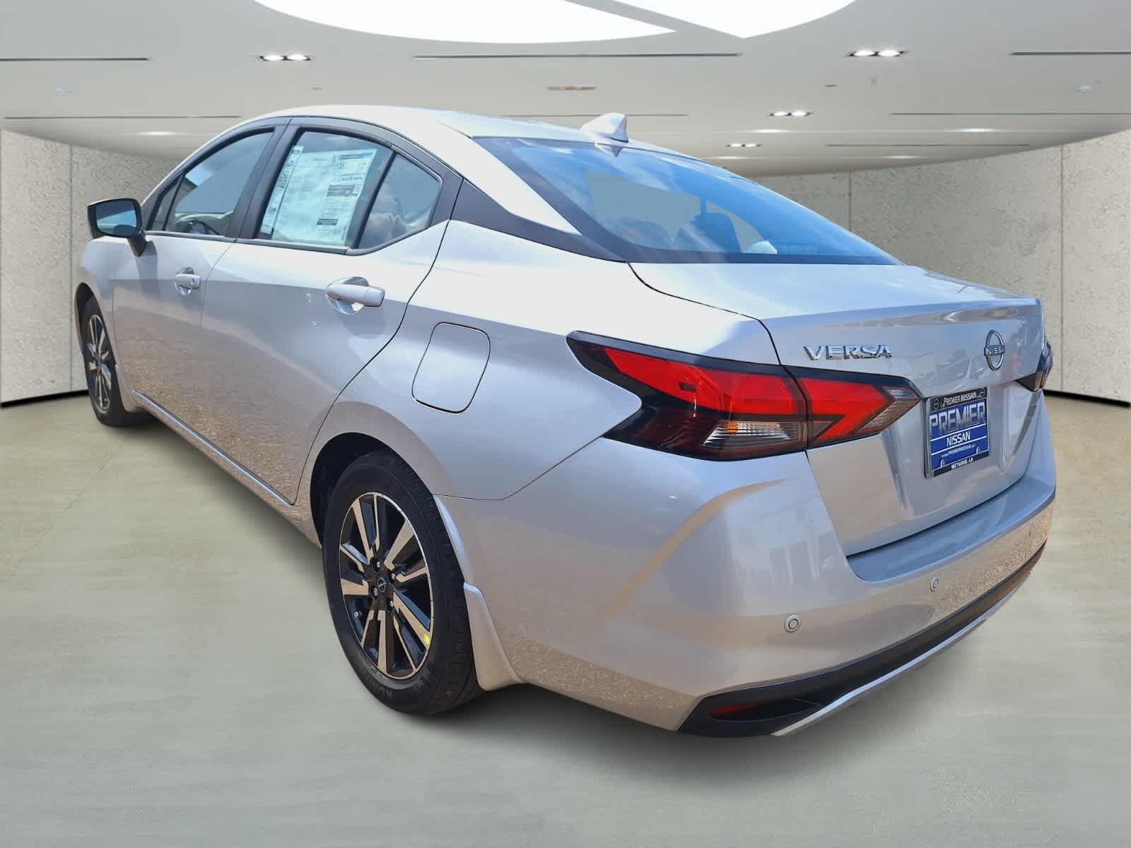 2025 Nissan Versa SV photo 3