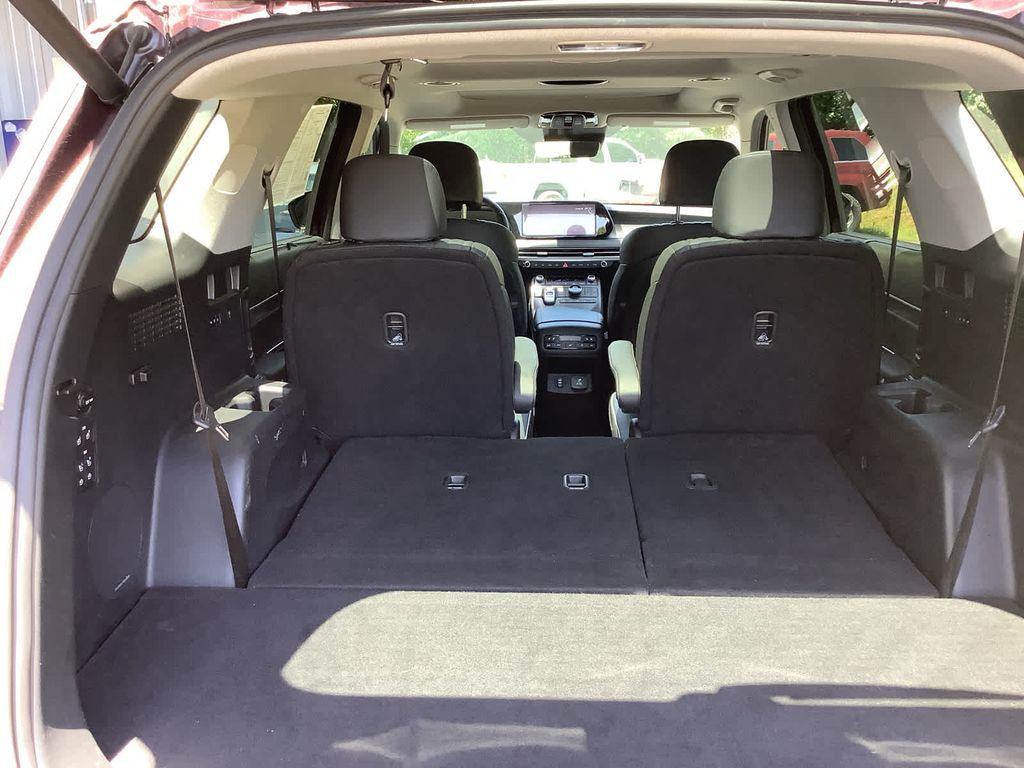 2024 Hyundai Palisade Limited photo 32