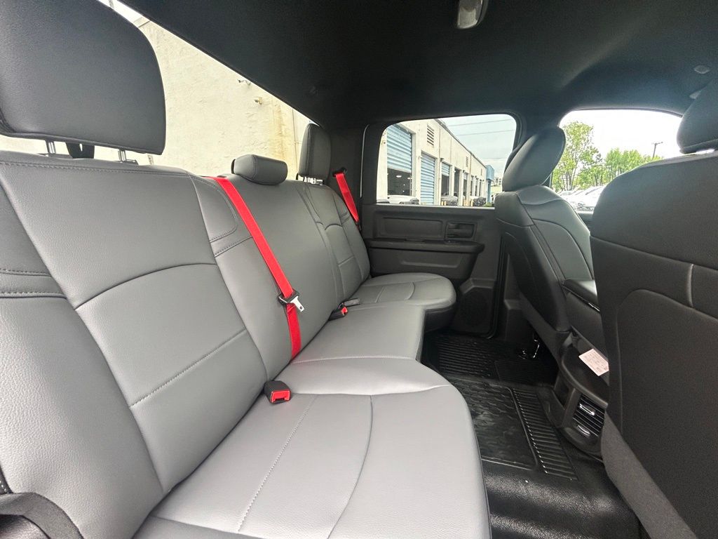 2025 Ram 3500 Tradesman photo 33