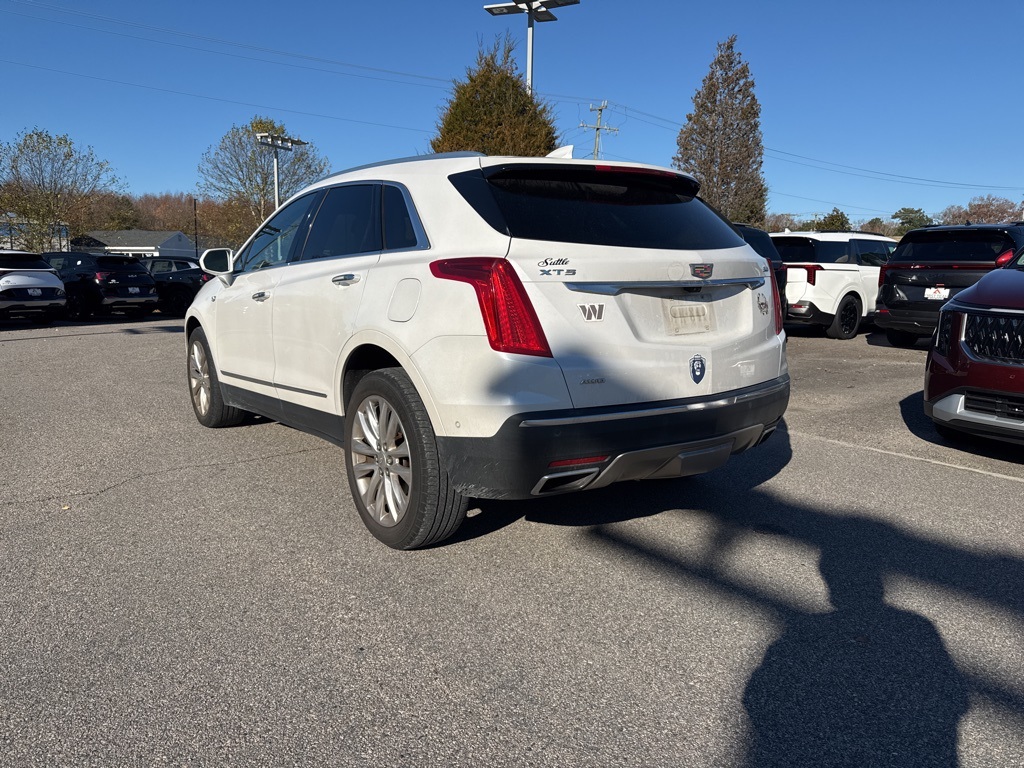 2017 Cadillac XT5 Platinum photo 3