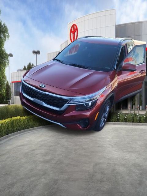 Used 2021 Kia Seltos S with VIN KNDEUCAA4M7190532 for sale in Oakland, CA