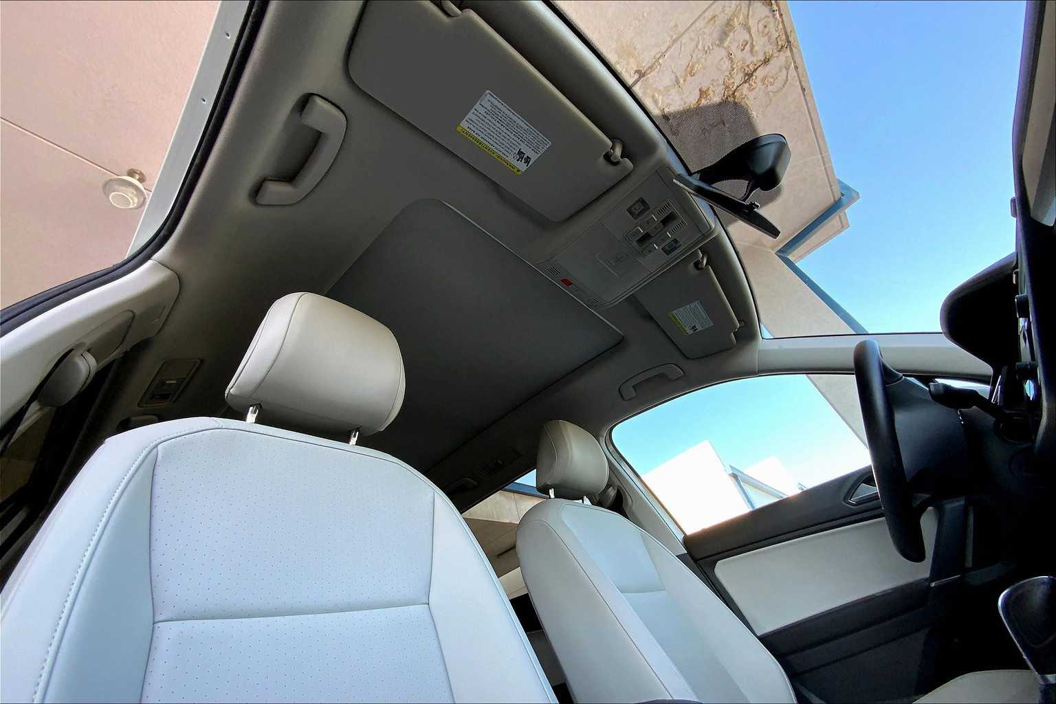 2018 Volkswagen Tiguan SE photo 13