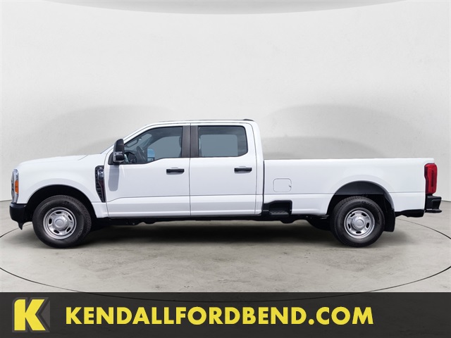 2023 Ford F-250 photo 2