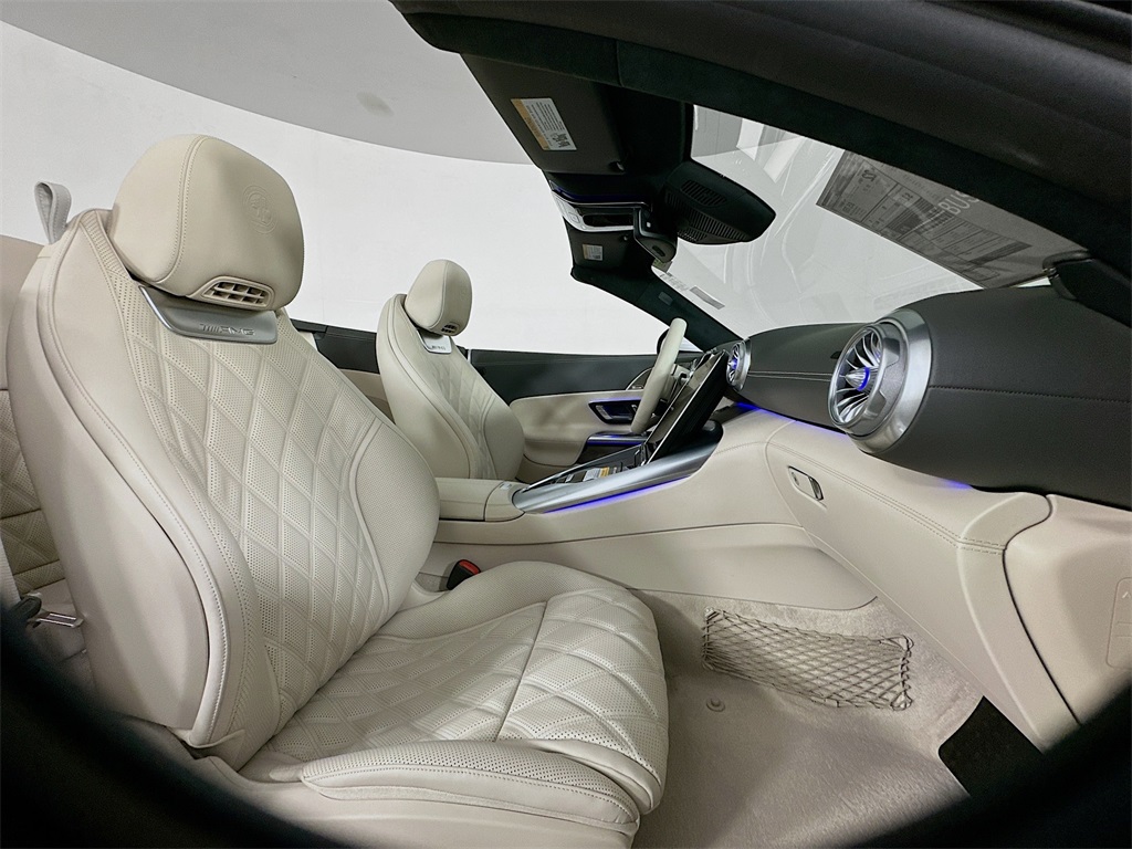 2026 Mercedes Benz SL AMG 43 photo 26