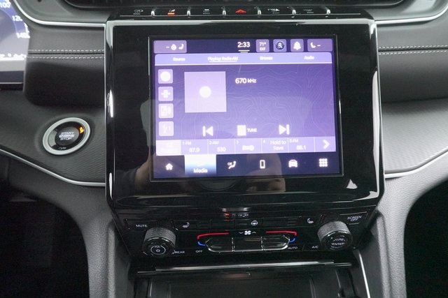 2025 Jeep Grand Cherokee Altitude X photo 15