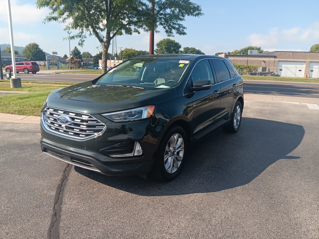 2022 Ford Edge Titanium photo 18