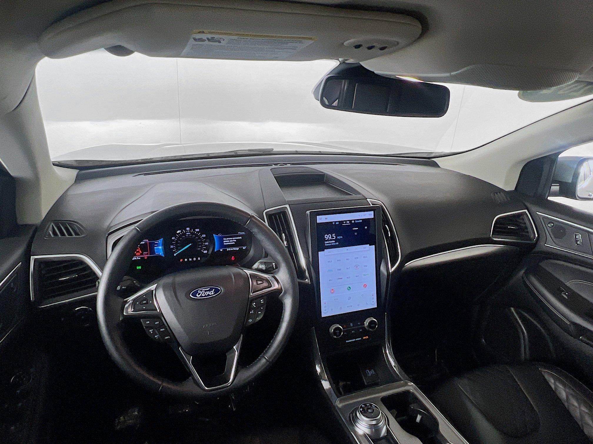 2024 Ford Edge Titanium photo 23